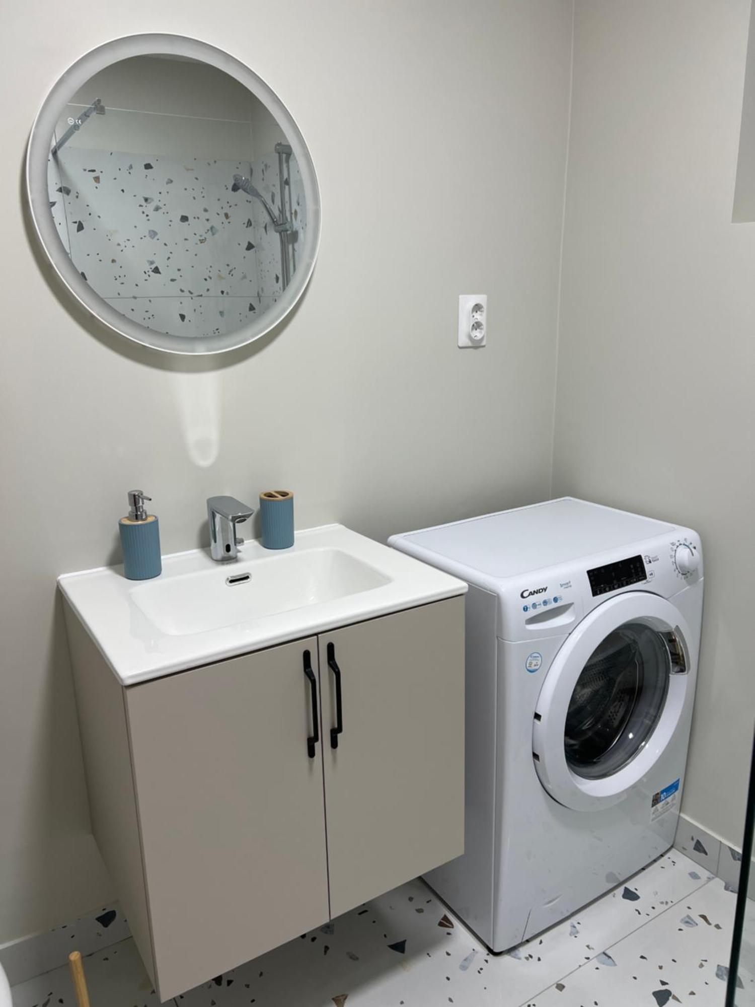 Apartament Centru Râmnicu Vâlcea Esterno foto