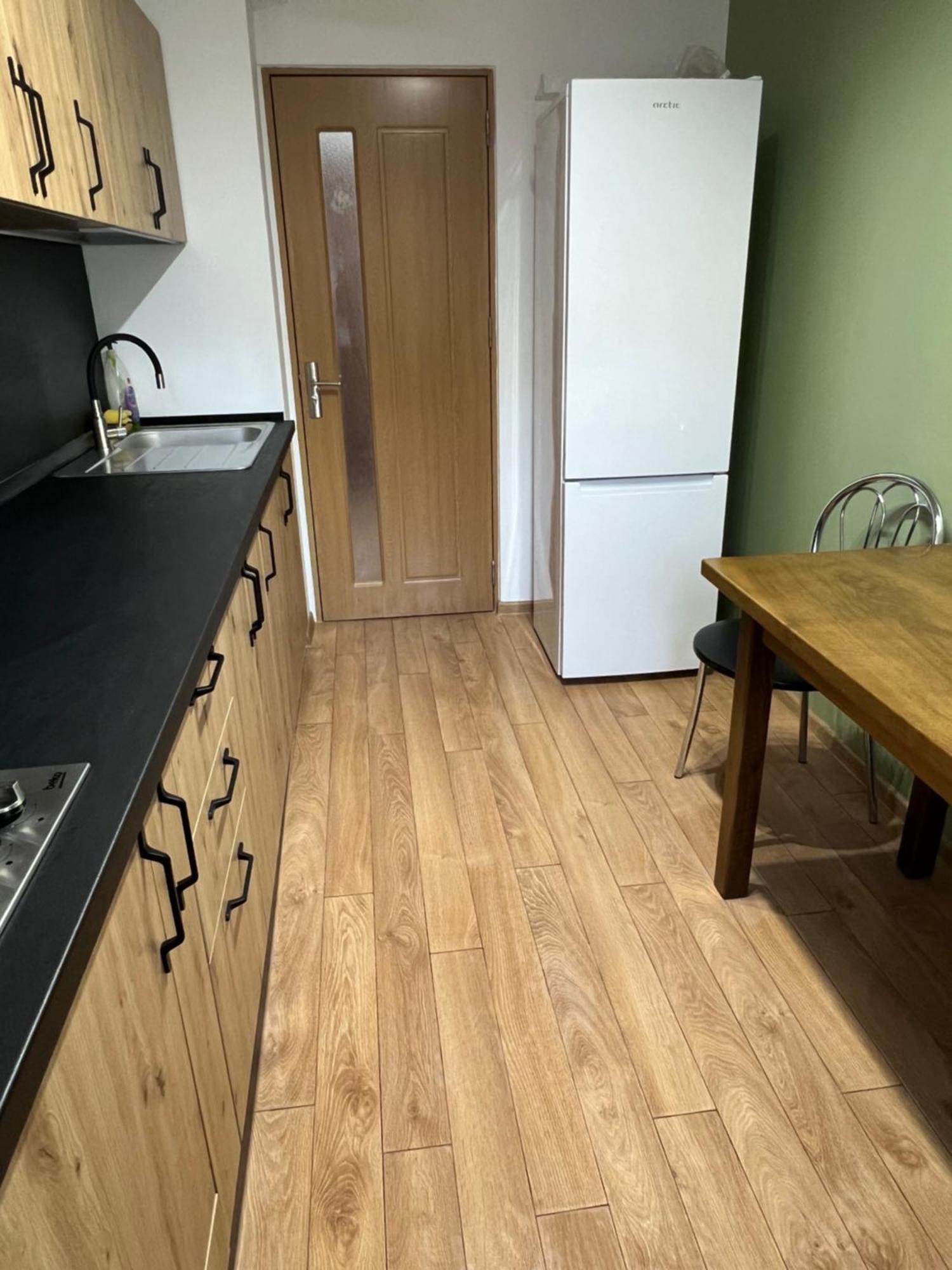 Apartament Centru Râmnicu Vâlcea Esterno foto