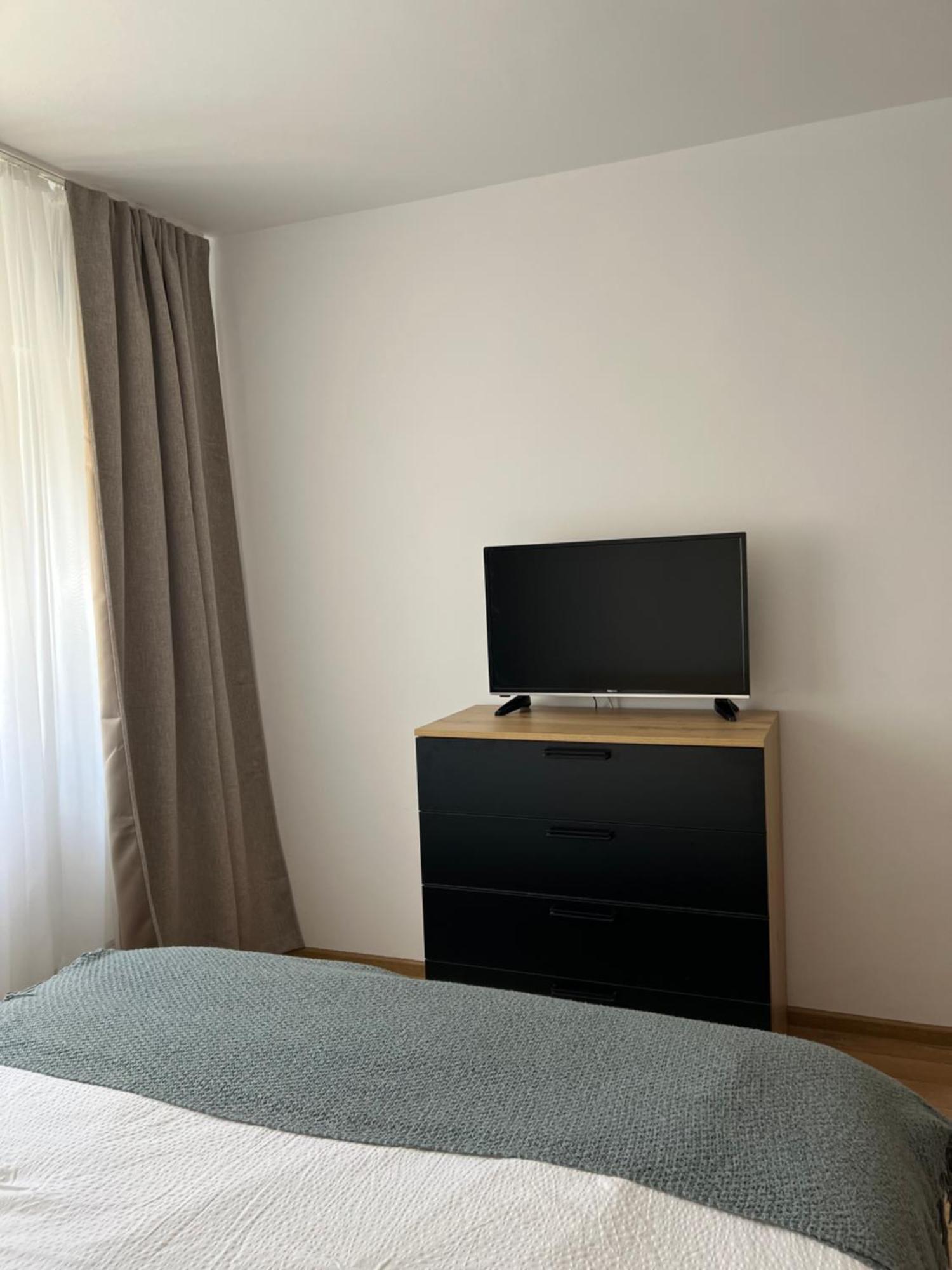 Apartament Centru Râmnicu Vâlcea Esterno foto